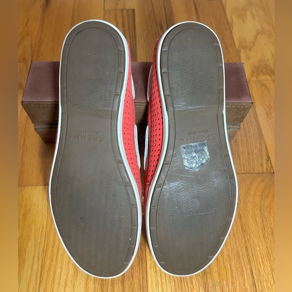 Sperry Top Sider A/O 2 Eye Fuchsia Pink Perforated Suede Boat Shoes - Picture 4 of 4